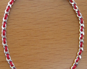 Bracciale filo rosso