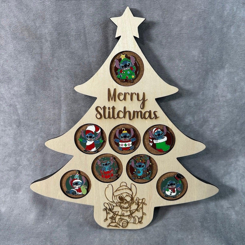 Custom Disney Pin Board - Merry Stitchmas (Christmas Mystery Box) - Fits Entire Set! *Pins not Included* immagine 1
