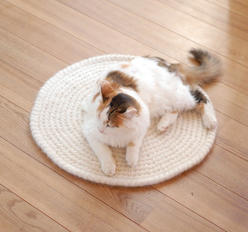 Wool felt Cat Mat crochet cat bed wool cat bed crochet round rug pet sleeping place image 3