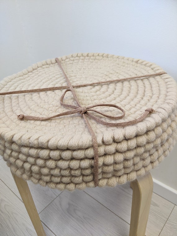 Round seat pads | natural wool felt | HAUNOLD