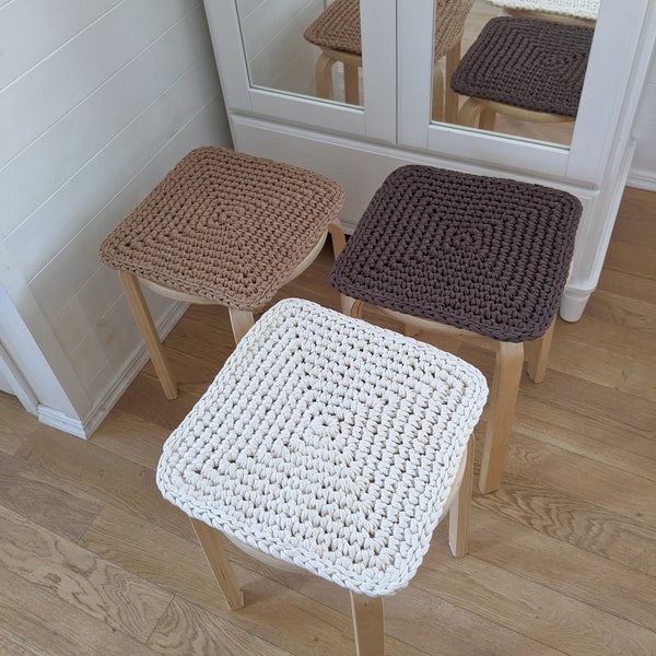 Coussins de chaise carrés Café aux couleurs lait - Coussins d’assise en crochet marron beige blanc recyclé coton