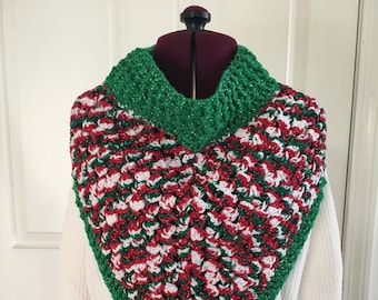 Crochet Triangle Cowl: Holiday Sparkle Bandana Scarf