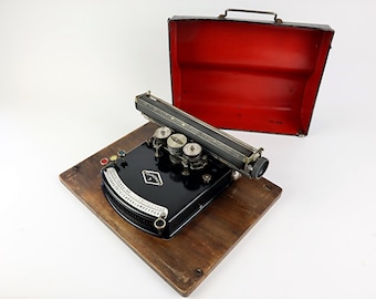 Macchina da scrivere antica Gundka modello 5 con indice, risalente agli anni '20 - In ottime condizioni.