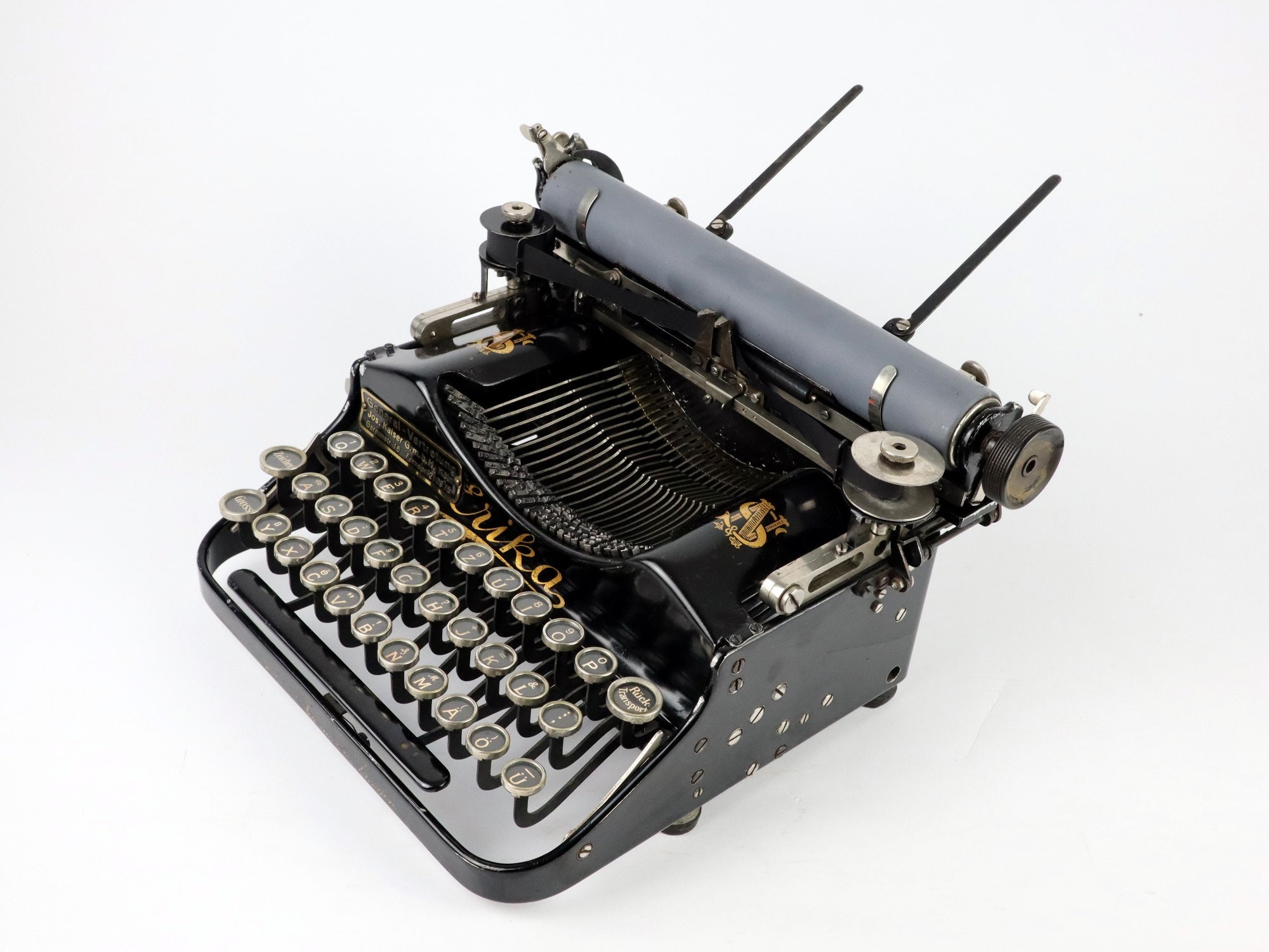 Antique Typewriter Erika Model 1 by Seidel & Naumann Dresden