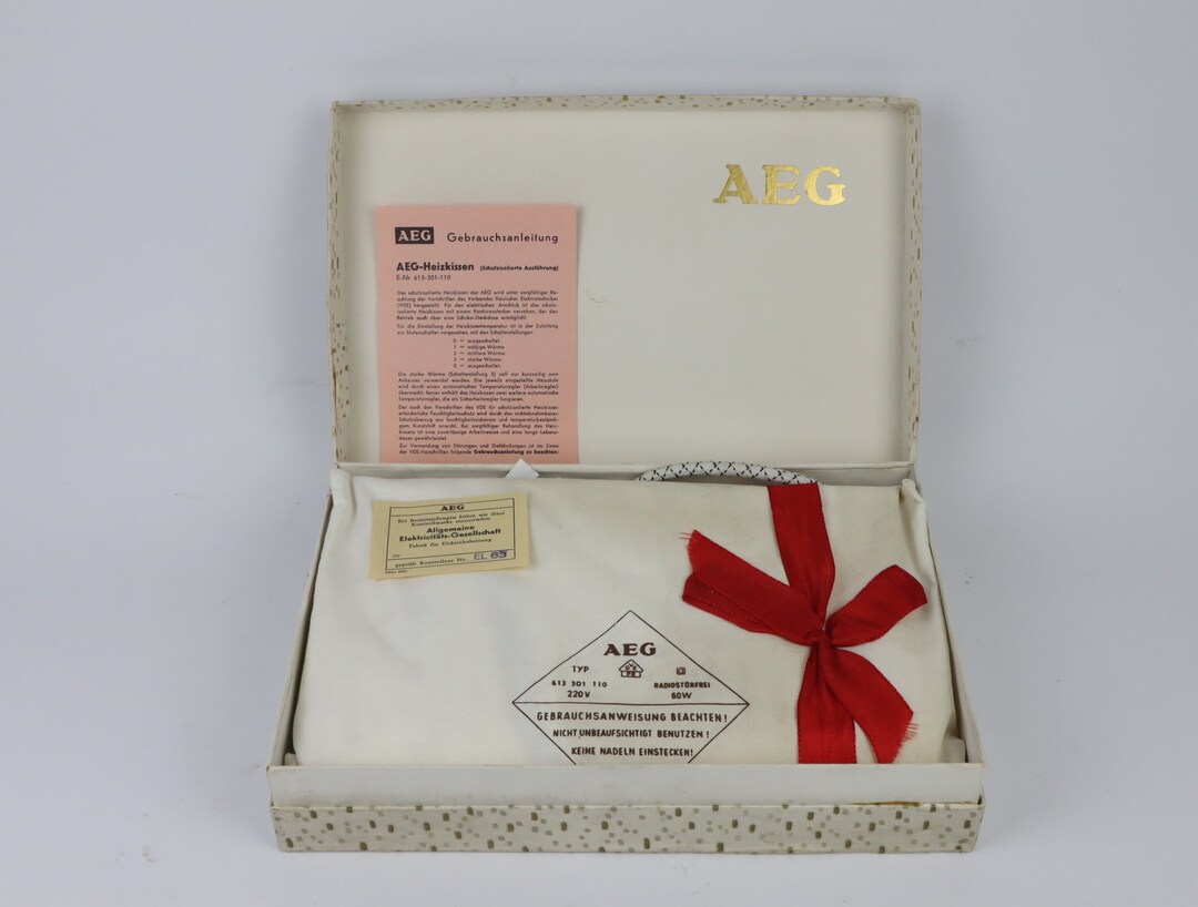 Vintage Electric Heating Pad, Electric Blanket by AEG, 220 V/ 60W, 60s