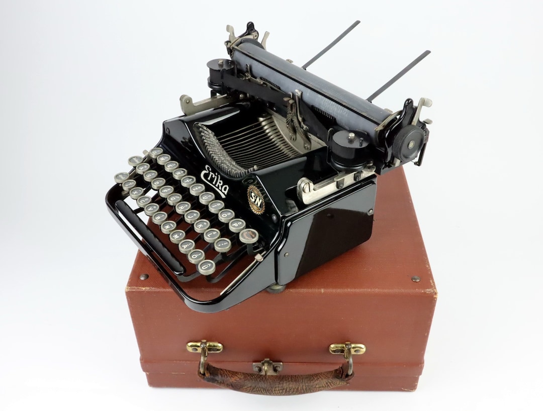 シーベル&ナウマン Erika no.5 タイプライター　1940年代東ドイツ 1940 Erika 5 Tab on the Typewriter Database