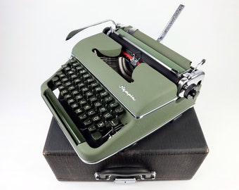 Olympia SM2, grün, Vintage Schreibmaschine von 1953 mit Bedienungsanleitung - Sehr guter Zustand