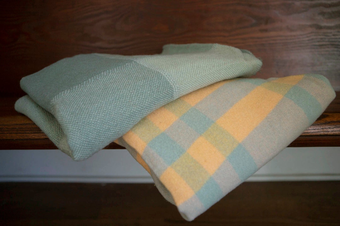 Three Weavers Seafoam Green Wool Throw Blanket/ Turquoise Blue Yellow