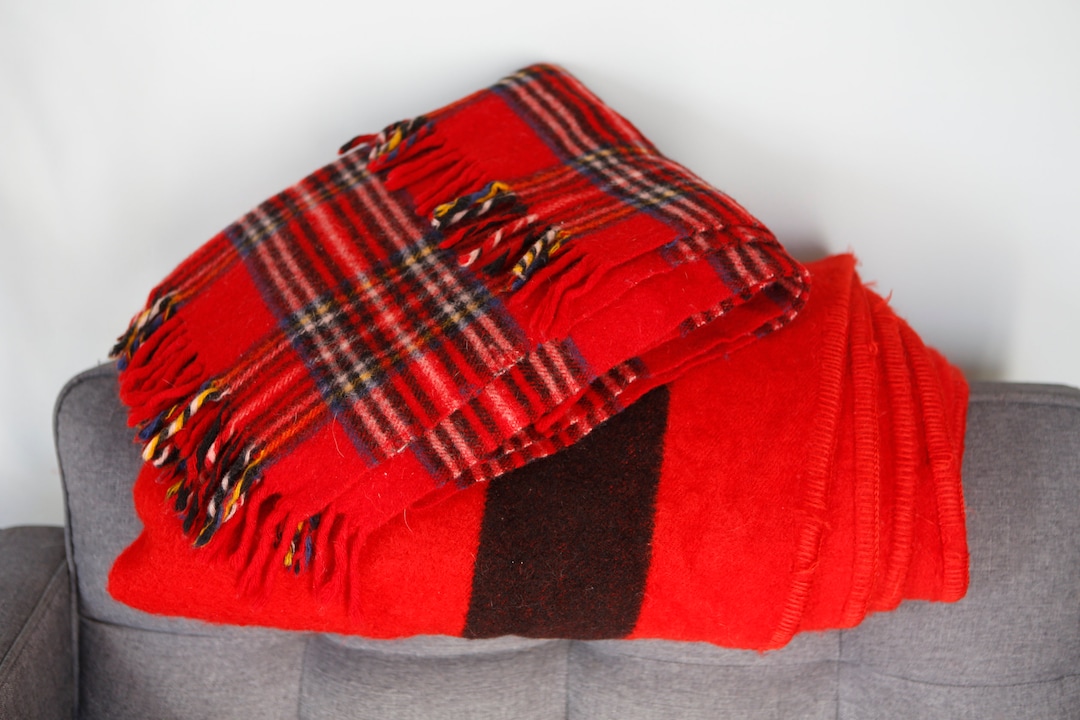 Vintage Red Wool Blankets Whitney Point 4 Point Red Woold W Etsy