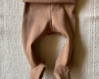 Footie pants •maple•light brown • NB, 0-3, 3-6, 6-9, 9-12 months • organic cotton