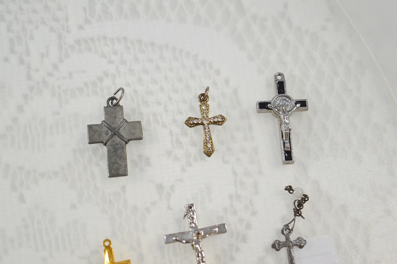 Religious Supply LOT 9 Cross Crucifix Pendants Assorted Styles #4770