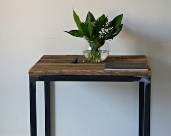 Reclaimed barn wood table.