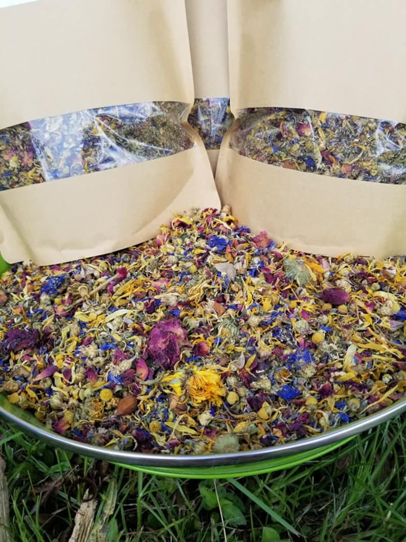 Organic Herbs Chicken Supplies Chicken Coop Chicken Lover Backyard Farmer Gift Nesting Box Herbs -4 oz- Dried Herbs Chicken Gift