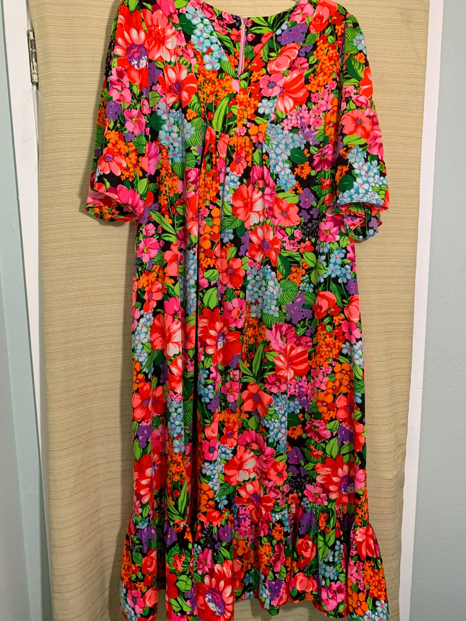 Vibrant and colorful muumuu covered with a beautiful garden of | Etsy