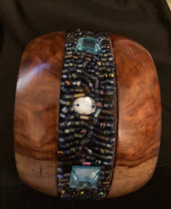 Beautiful Vintage Wood Bracelet w/ Blue/Purple Ir… - image 6