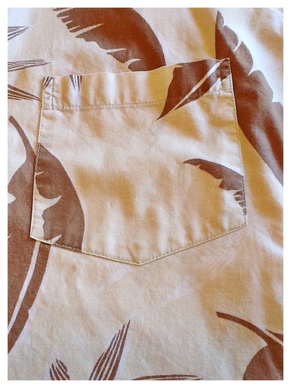 Sale: Apparel Zone Men's Large Hawaiian Shirt.  Brown Foliage Over a Cream Background View 6