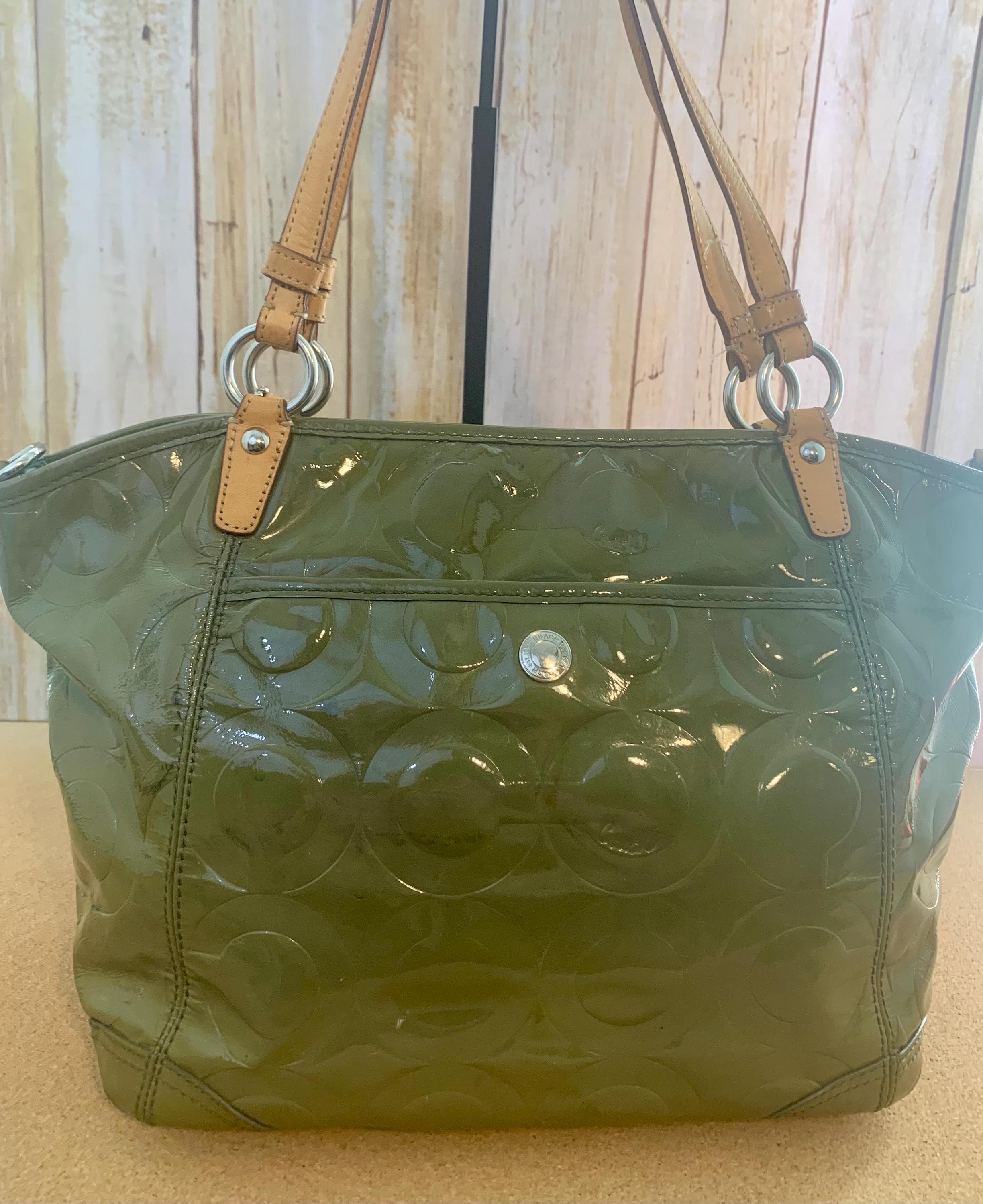 Rare Coach Patent Leather Tote Bag in Rich Olive Green With Light