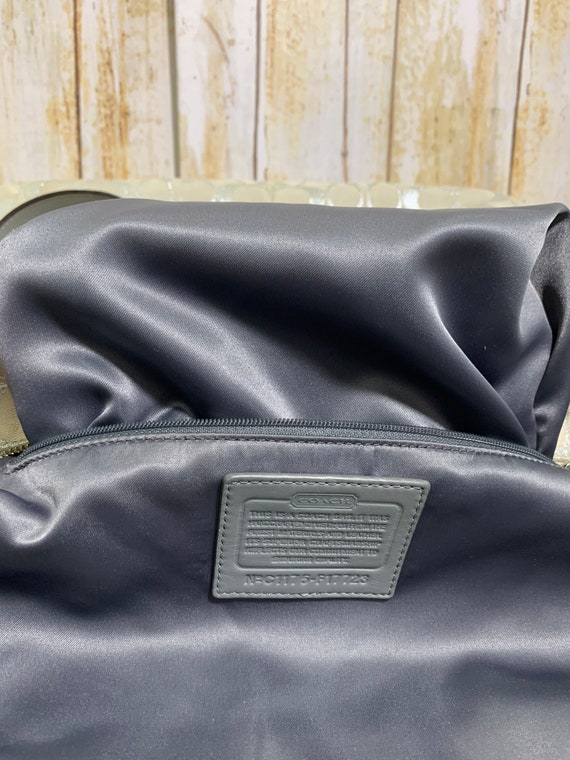Coach silver tote hotsell