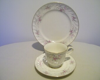 Vintage Gorham \u201cBlack Contessa\u201d set of 7 footed cups and saucers