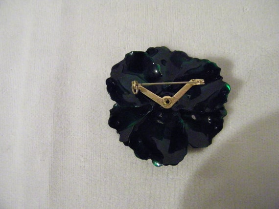 Vintage Dark Green Enamel Flower Pin - image 2