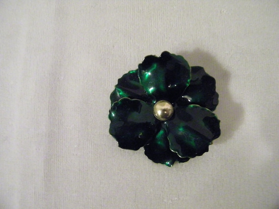 Vintage Dark Green Enamel Flower Pin - image 1