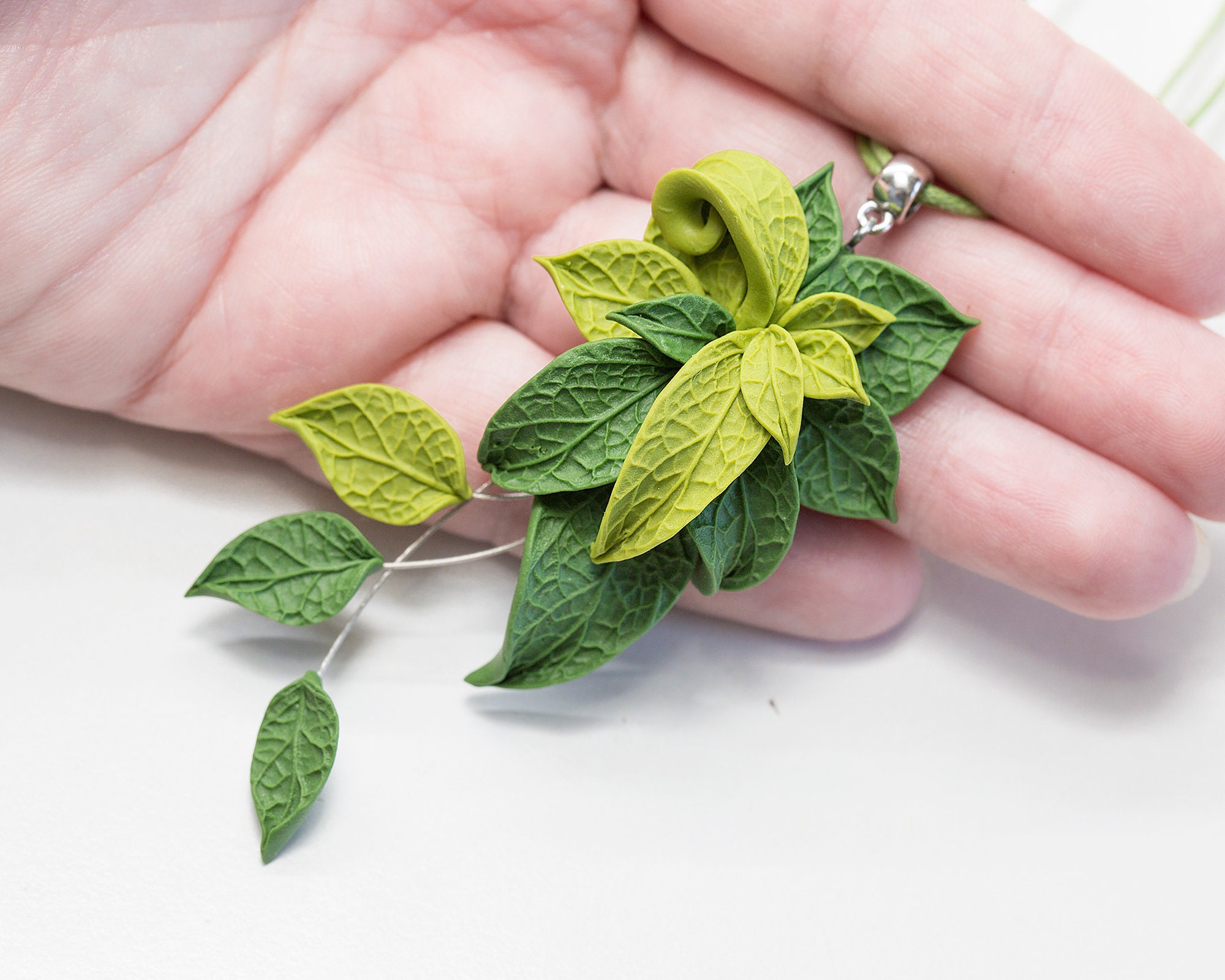 Green leaves jewelry set. Green leaf necklace. Forest jewelry. Etsy