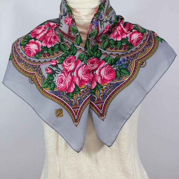 28" Russian Shawl Scarf Pavlovo Posad, 100% soft wool, Overlocked edges, up to 16 colors, Vintage design