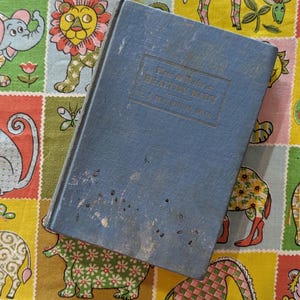 Cómo criar a un bebé sano / Libro infantil de época