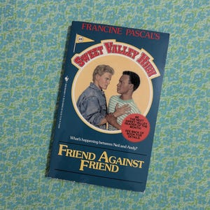 Sweet Valley High | #69 Friend Against Friend | Francine Pascal | Vintage Pre-Teen Young Adult Chapter Book Series