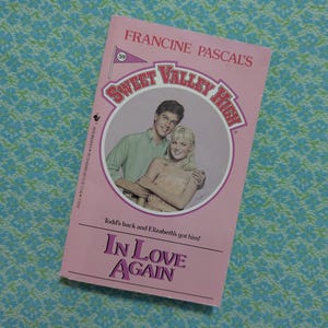 Sweet Valley High | #59 In Love Again | Francine Pascal | Vintage Pre-Teen Young Adult Chapter Book Series