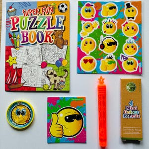 Personalised Children's Holiday Travel Activity Pack with sweets A6 SIZE image 3