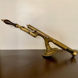 THE MERRITT British Antique Mounted Brass Bar Top Corkscrew. RARE Original Non-Clamp Version. Ideal for the passionate Corkscrew collector.