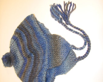 Hand knit Wool Flaphat