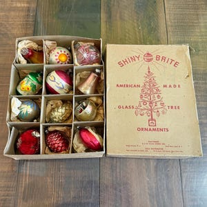 Vintage Christmas Glass Ornaments Assorted in Shiny Brite Box (12 Ornaments & 2.5 ")