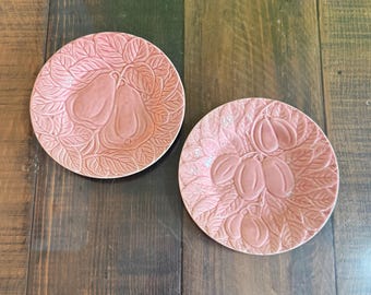 Vintage Bordallo Pinheiro Pink Fruit Plates 2 Portugal 7.75"