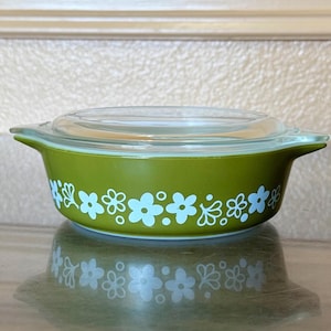 Vintage Pyrex 471 Crazy Daisy Cinderella Casserole Dish with Lid 1 Pint
