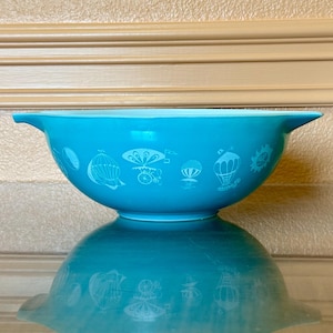 Vintage Pyrex 444 Hot Air Balloon Cinderella Bowl 1958