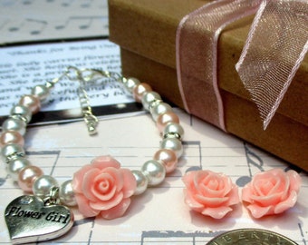 Armband bloemenmeisje voor meisjes. Peuterhuwelijkscadeau, bloemenmeisjescadeau, armband roze parelroos, parels jonge meisjes, kinderkleding