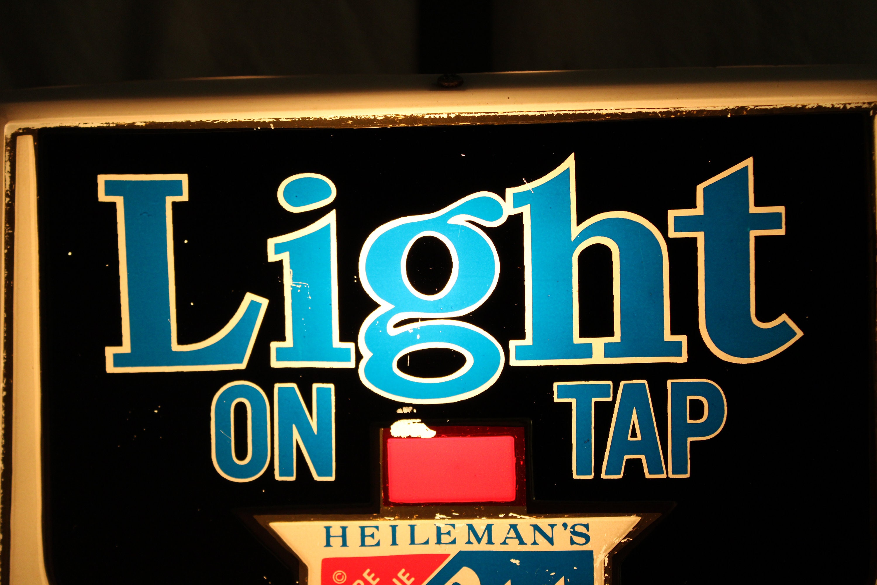 Vintage 1981 Heileman's Old Style Light on Tap Beer Lighted Motion Sign ...