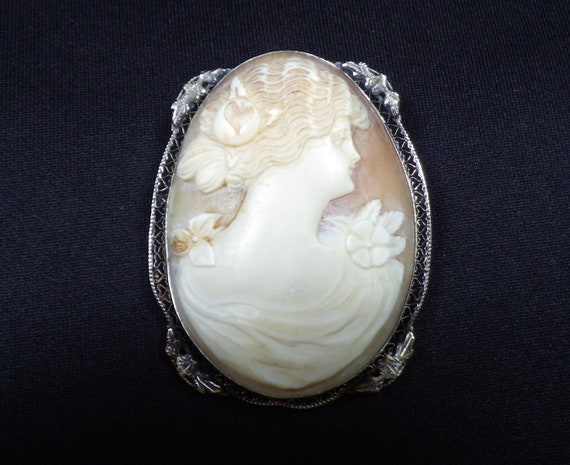 Cameo Pendant Brooch, 14K White Gold and Shell, M… - image 4