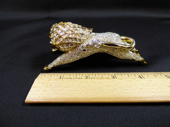 Vintage Chunky Shoulder Rhinestone Lion Brooch - image 2