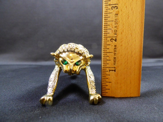 Vintage Chunky Shoulder Rhinestone Lion Brooch - image 3