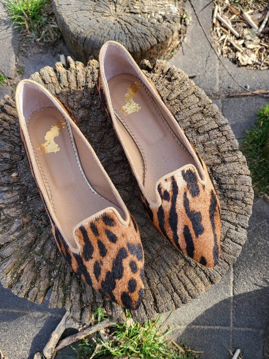 pointed loafers womens