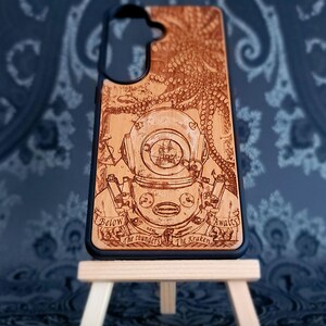 Kraken phone case for Galaxy S24 Ultra with detailed sea monster and maritime engraving