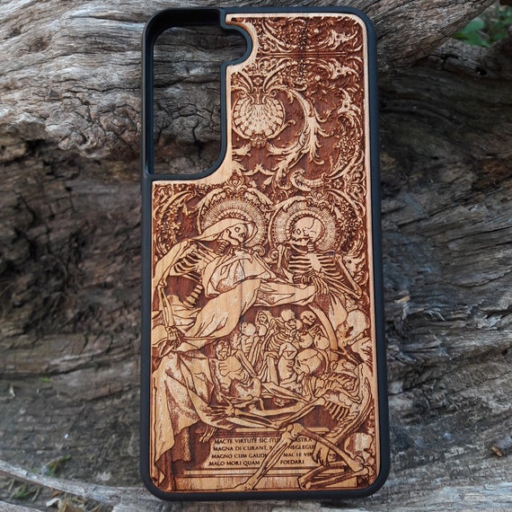 Samsung Galaxy S23 Ultra case with wood finishing and 'CONTRA' logo