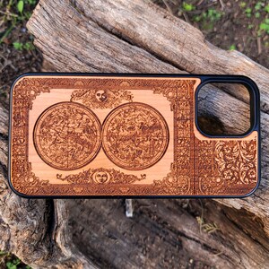 Antik Sternenkarte Holz Handyhülle mit Gravur für iPhone 16 15 14 13 12 11 Pro Max Mini & Galaxy S25 S24 S23 S22 S21 S20 Holz Handyhülle mit Laser Gravur Astrologie