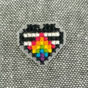 LGBTQIA+ Ally Pride Herz Kreuzstich Pins