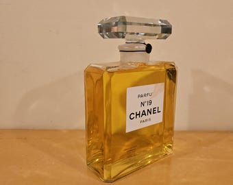 Chanel No. 19 Body Cream Creme Pour Le Corps 150 G/ 5 Fl.oz