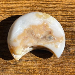Flower Agate Moon Crystal Carving Agate Moon Shaped Gemstone Flower Blossom Crystal