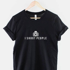 Photographer T-Shirt - I Shoot People TShirt